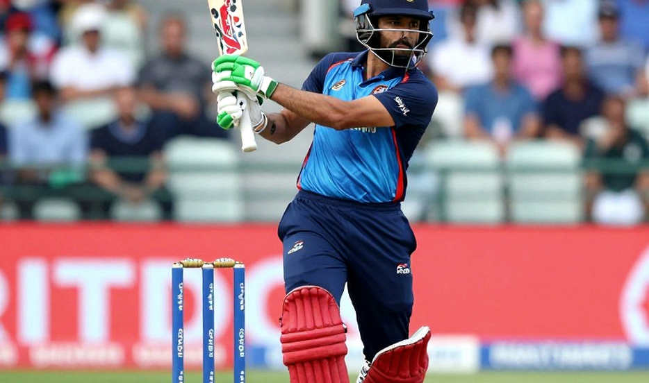 Shadab's hundred dazzled, but England's missing spin and Rauf's patience won Lahore for Pakistan